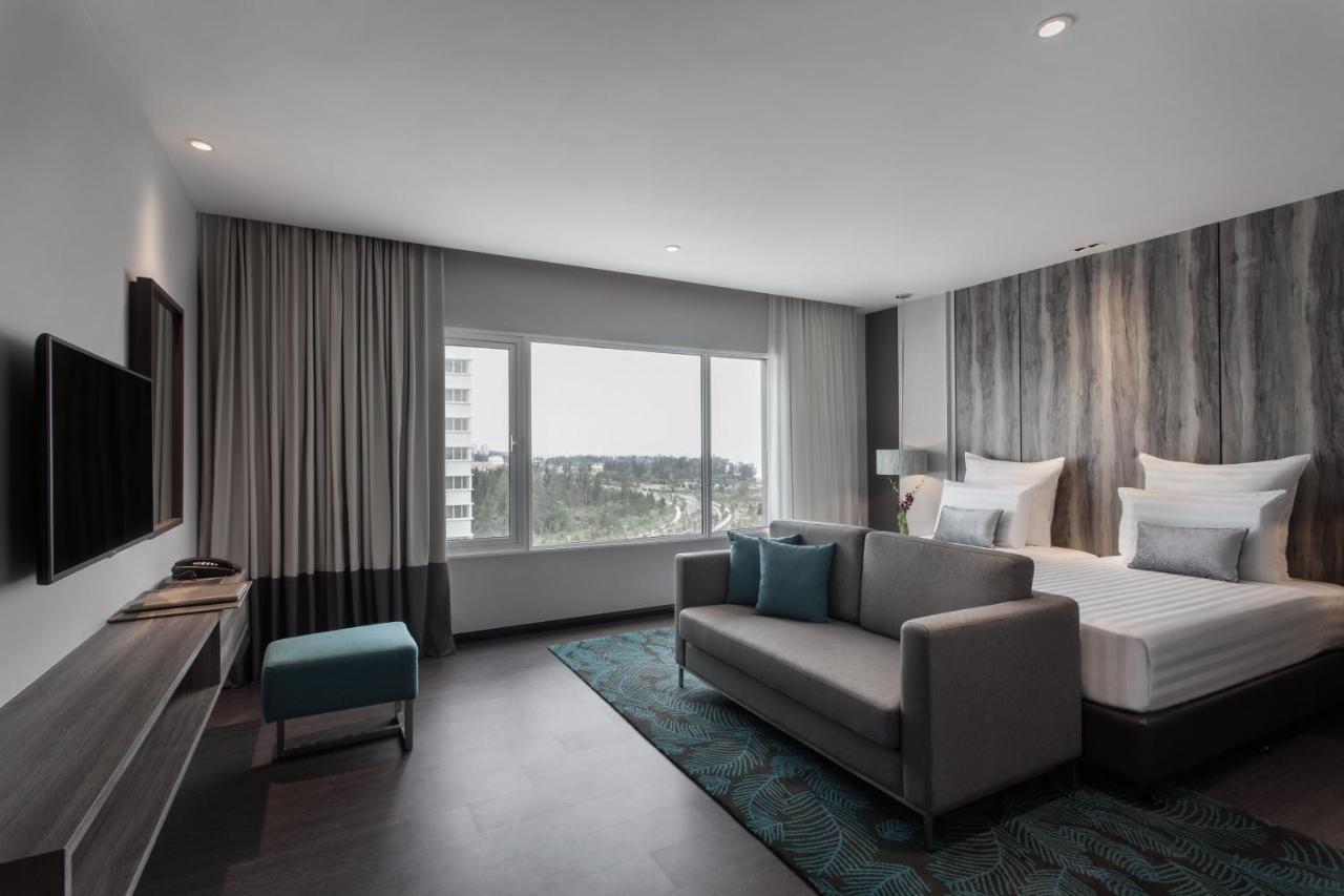 Pullman Miri Waterfront Otel Dış mekan fotoğraf Deluxe Room