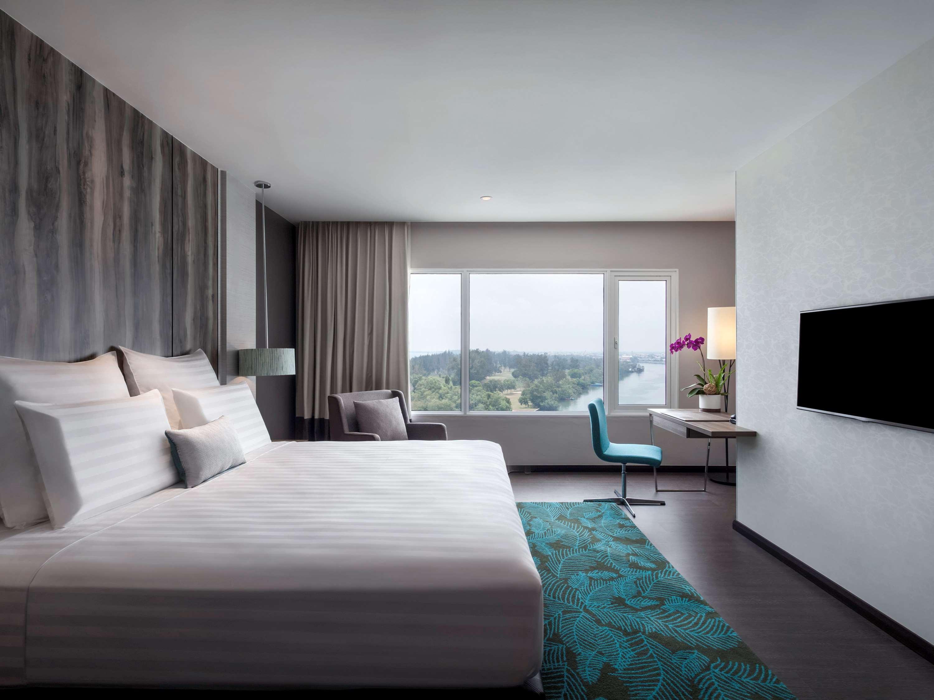Pullman Miri Waterfront Otel Dış mekan fotoğraf Deluxe Room
