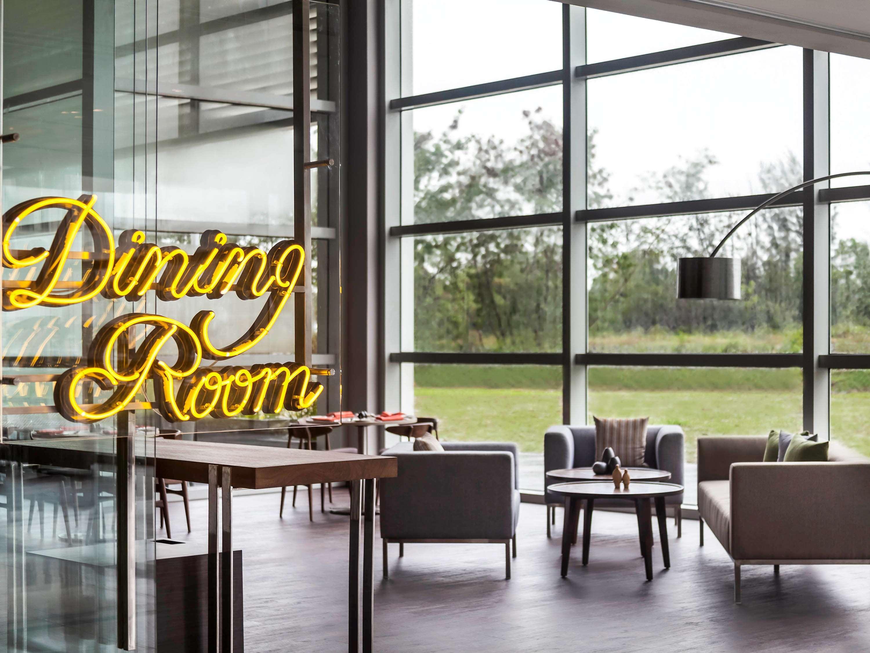 Pullman Miri Waterfront Otel Dış mekan fotoğraf Dining Room