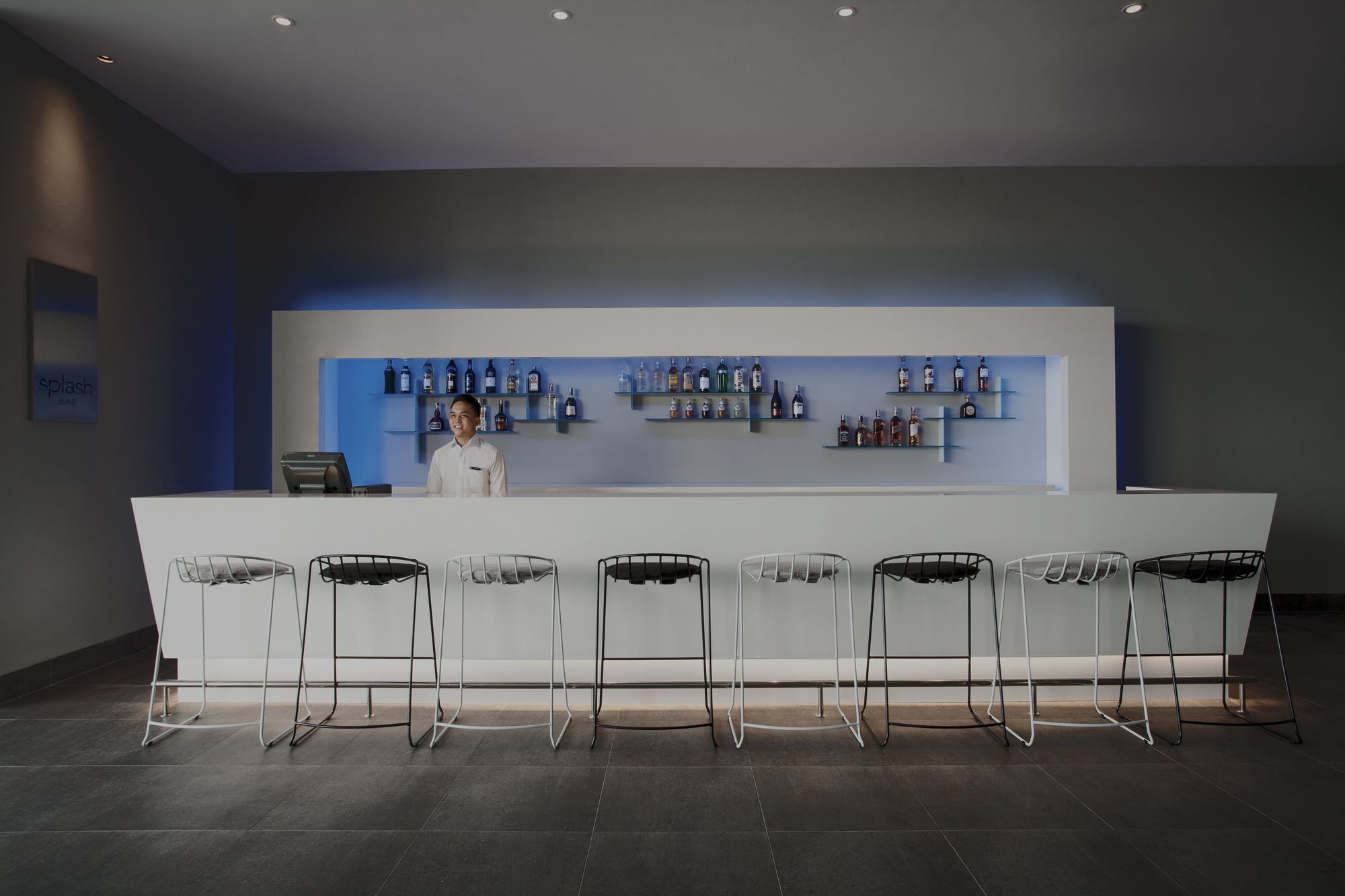 Pullman Miri Waterfront Otel Dış mekan fotoğraf The bar at the 2012 Olympic Village