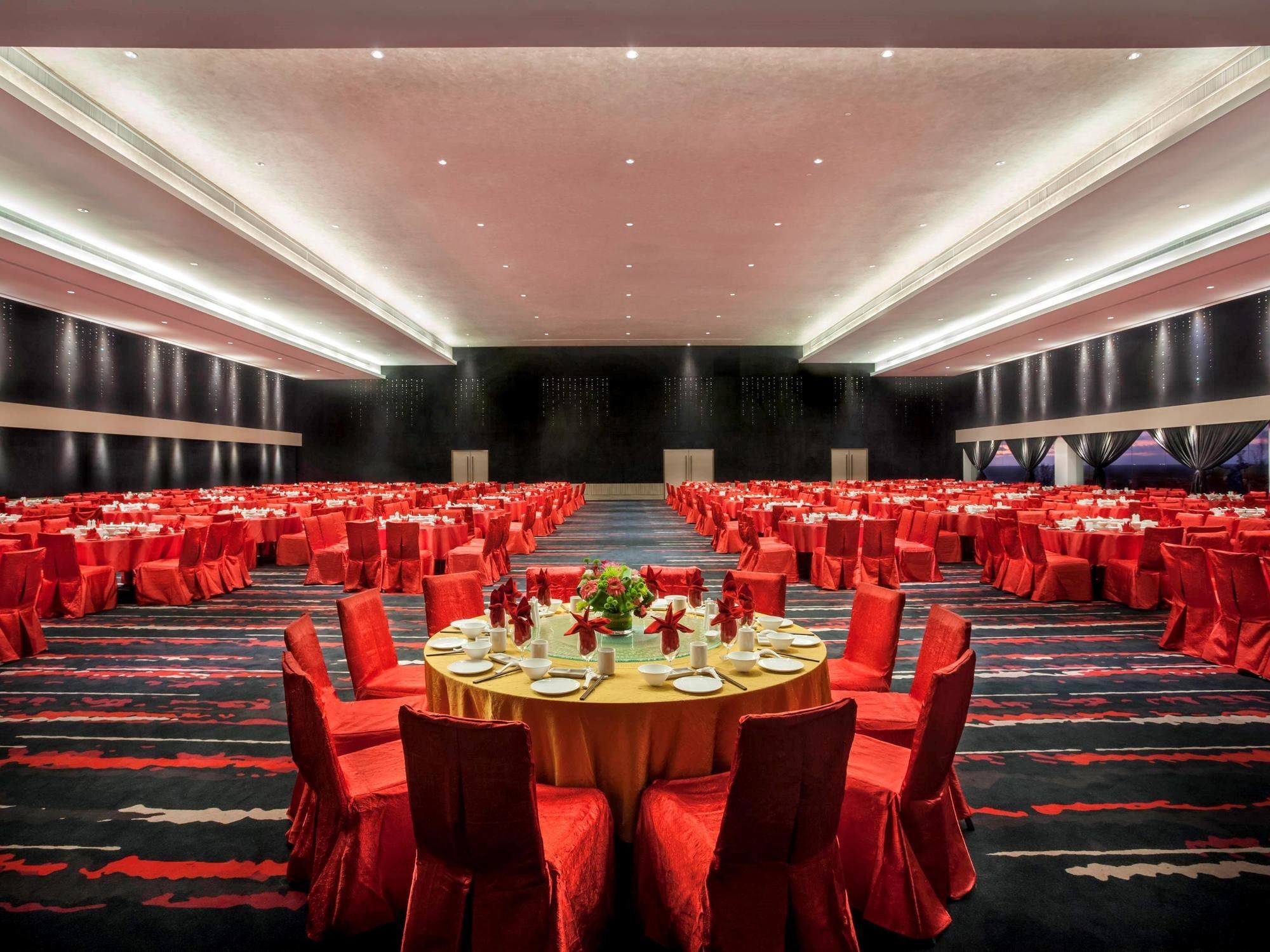 Pullman Miri Waterfront Otel Dış mekan fotoğraf The Grand Ballroom