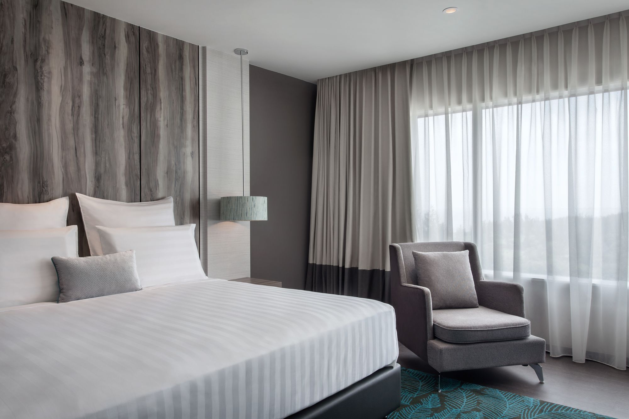 Pullman Miri Waterfront Otel Dış mekan fotoğraf Deluxe Room